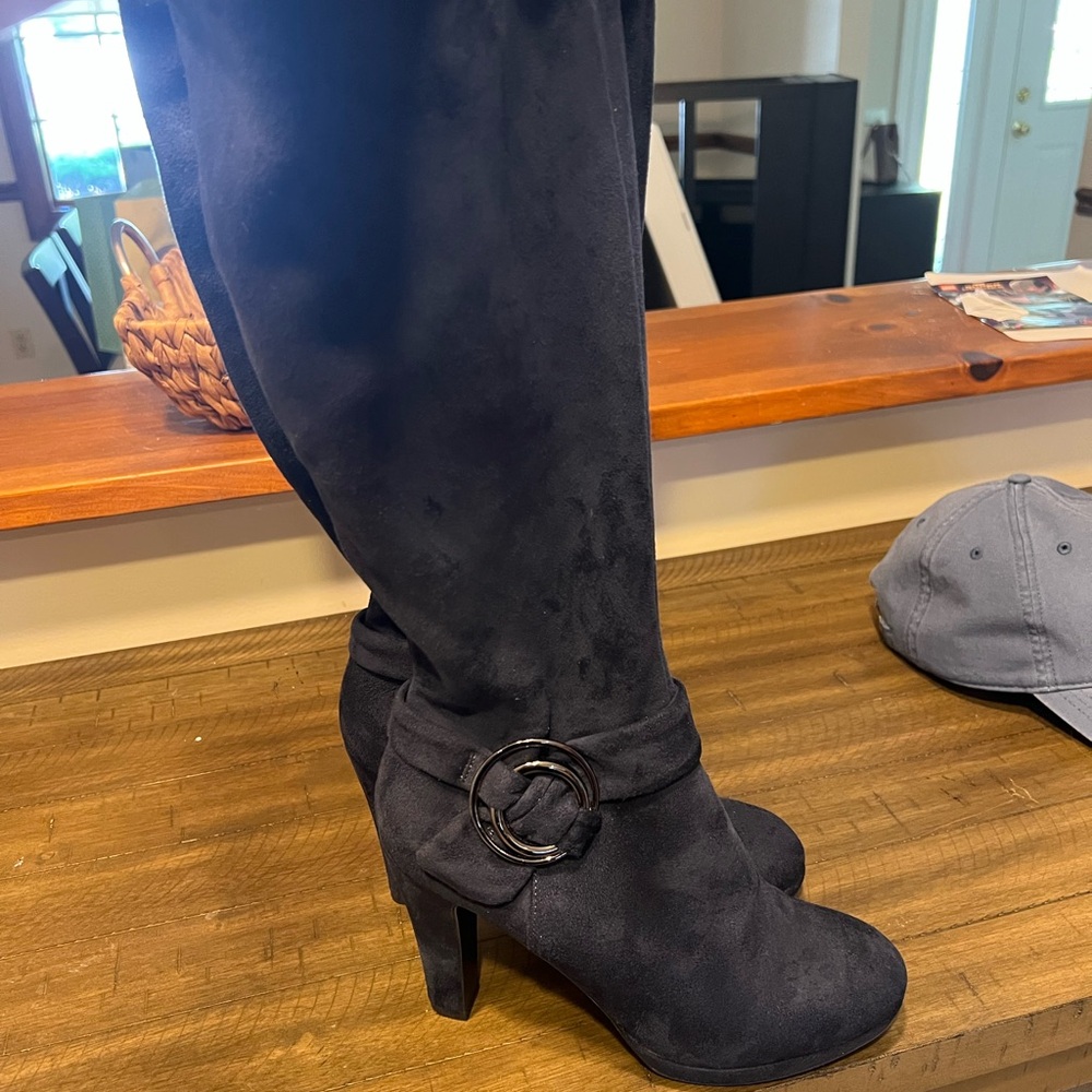 IMPO Elegant Black Suede Women's Boots